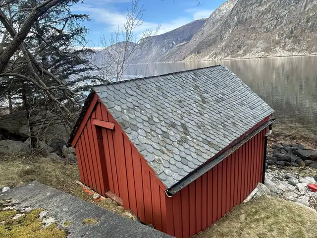 Simadalsvegen, naust — bilde 10